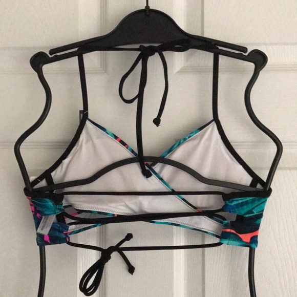 Top only 💖Victoria’s Secret PINK Bikini High Neck - Picture 3 of 5